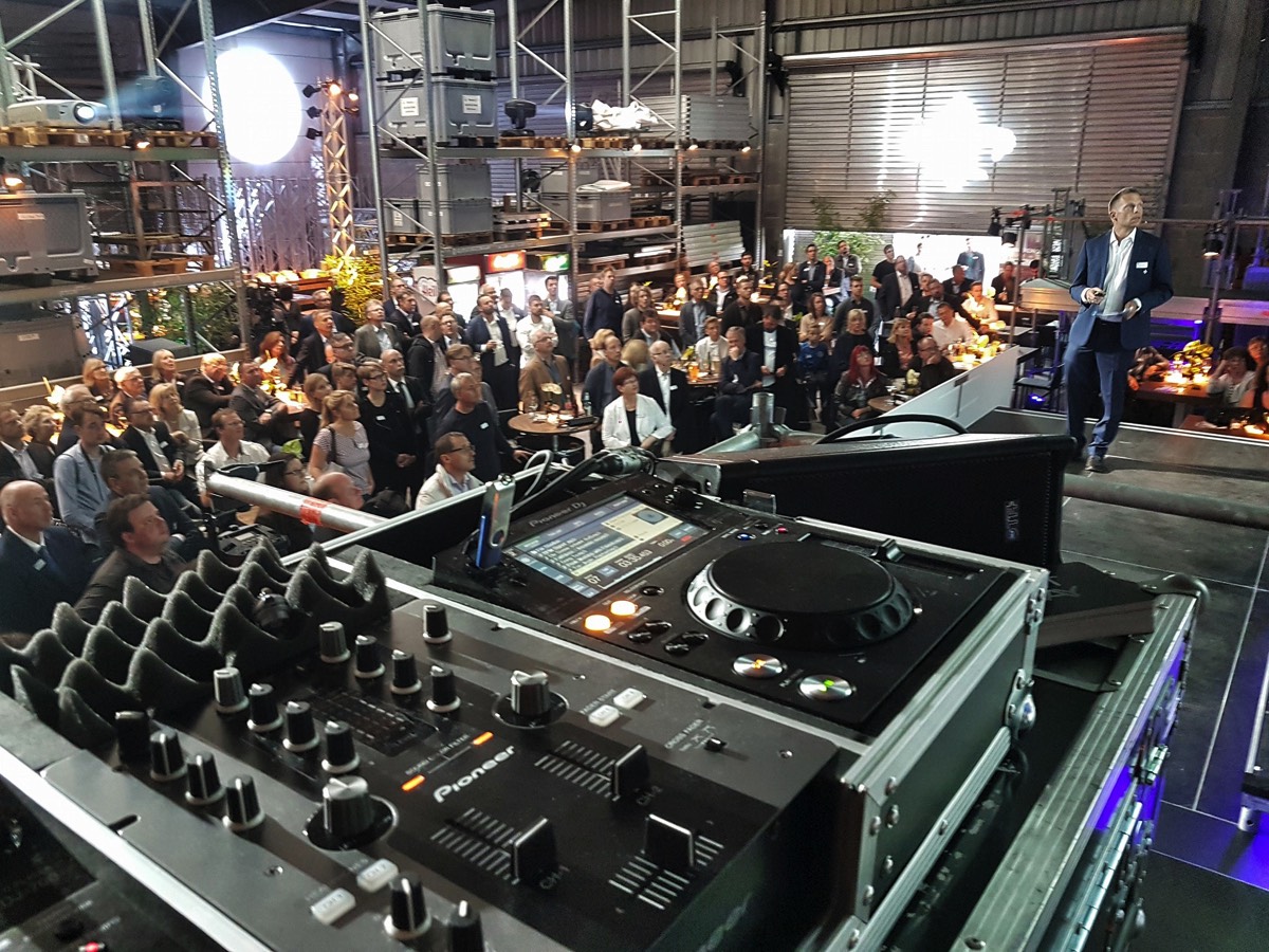 Original AIRZWO Event Motiv